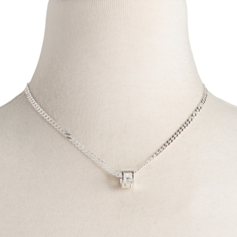 Gucci G ring Cut out Necklace